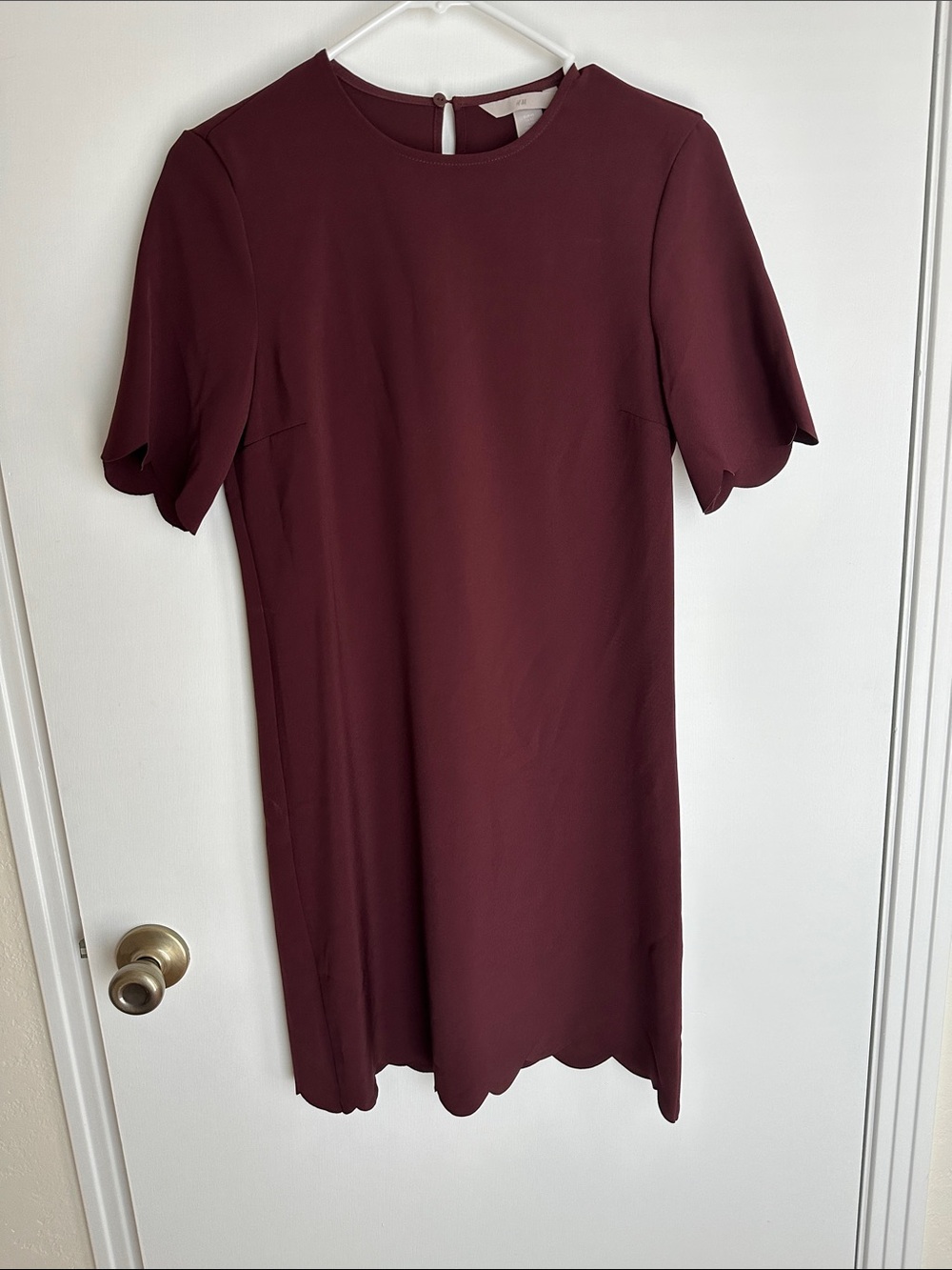 NWOT Women's Scalloped Mini Shift Dress